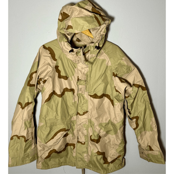 US Army DCU Desert Camo Cold Weather Parka - Medium Regular - 8415-01-470-1953 - Picture 2 of 7